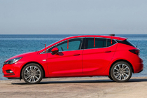 Opel Astra K 2016–2021 Logu apdare (HB) (8 gab., nerūsējošais tērauds) foto 1