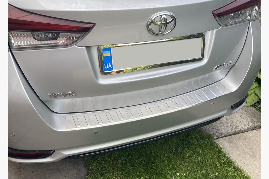 Toyota Auris 2012–2018 Aizmugurējā bufera aizsarguzlika Carmos (SW) nerūsējošais tērauds Foto 5