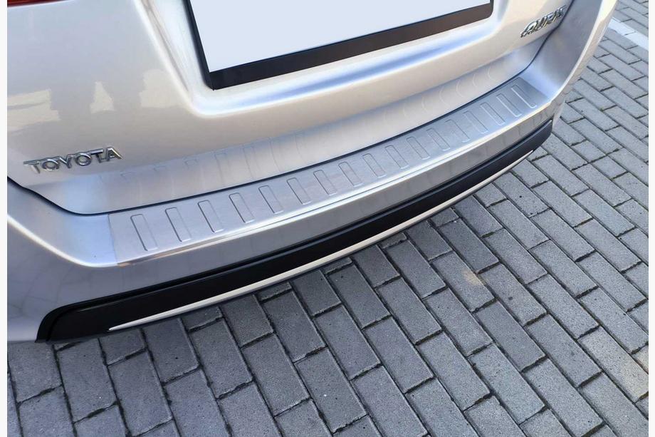 Toyota Auris 2012–2018 Aizmugurējā bufera aizsarguzlika Carmos (SW) nerūsējošais tērauds Foto 1