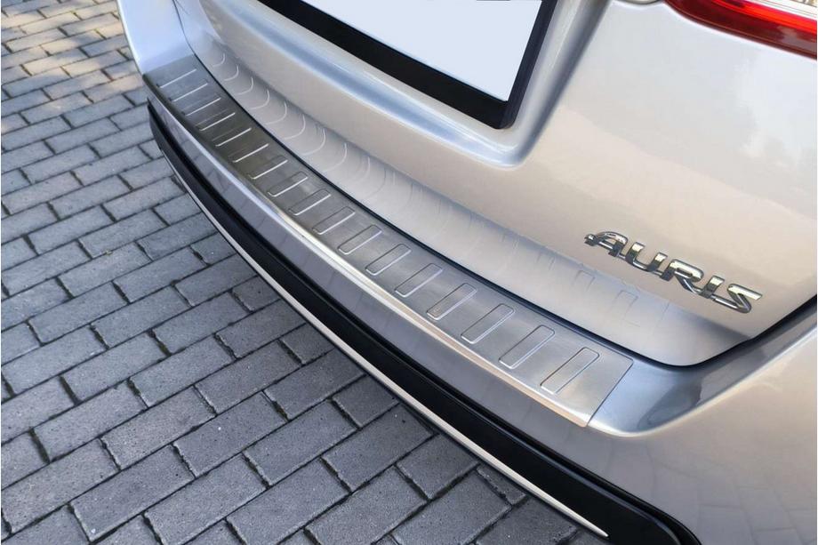 Toyota Auris 2012–2018 Aizmugurējā bufera aizsarguzlika Carmos (SW) nerūsējošais tērauds Foto 8