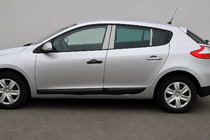 Renault Megane III 2009–2016 Durvju statņu uzlikas (nerūsējošais tērauds) foto 1