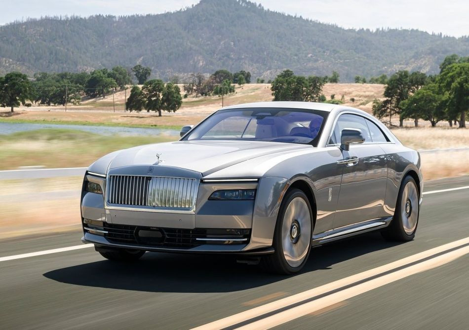 Rolls-Royce Spectre: elektriskā kupejas apskats