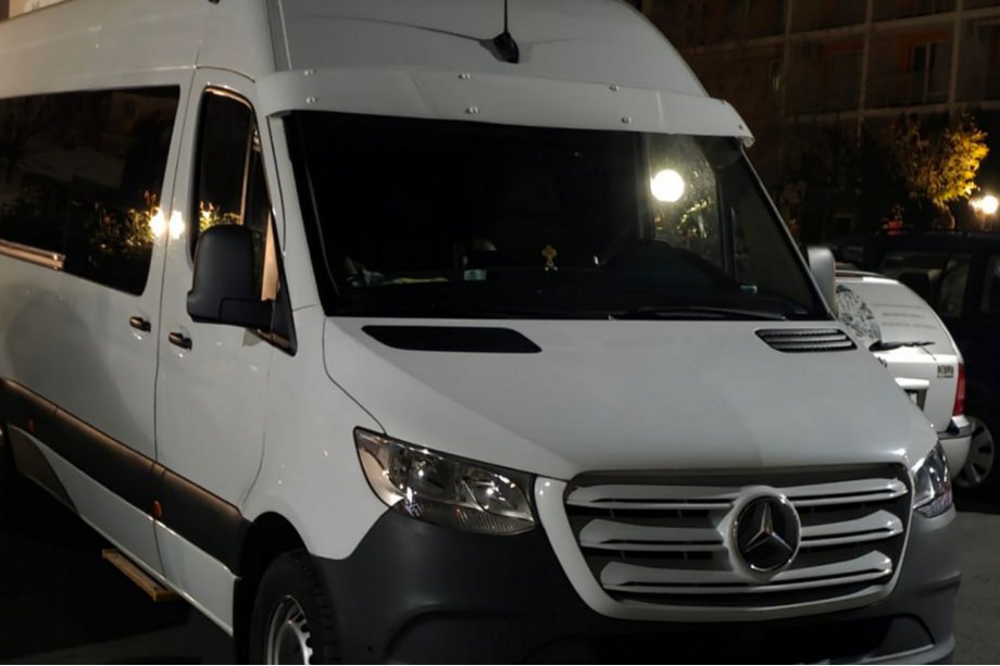 Mercedes Sprinter W906 2006–2018 Vējstikla vizieris (Balts, 5 mm) Foto 5