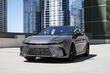 Toyota Camry 9. paaudze: komforts un jaunā līmeņa tehnoloģijas foto 2