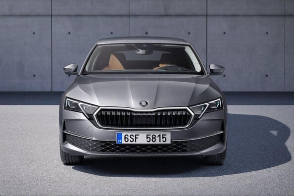Skoda Octavia 2024: atjaunināts ceturtās paaudzes liftbeks Foto 2
