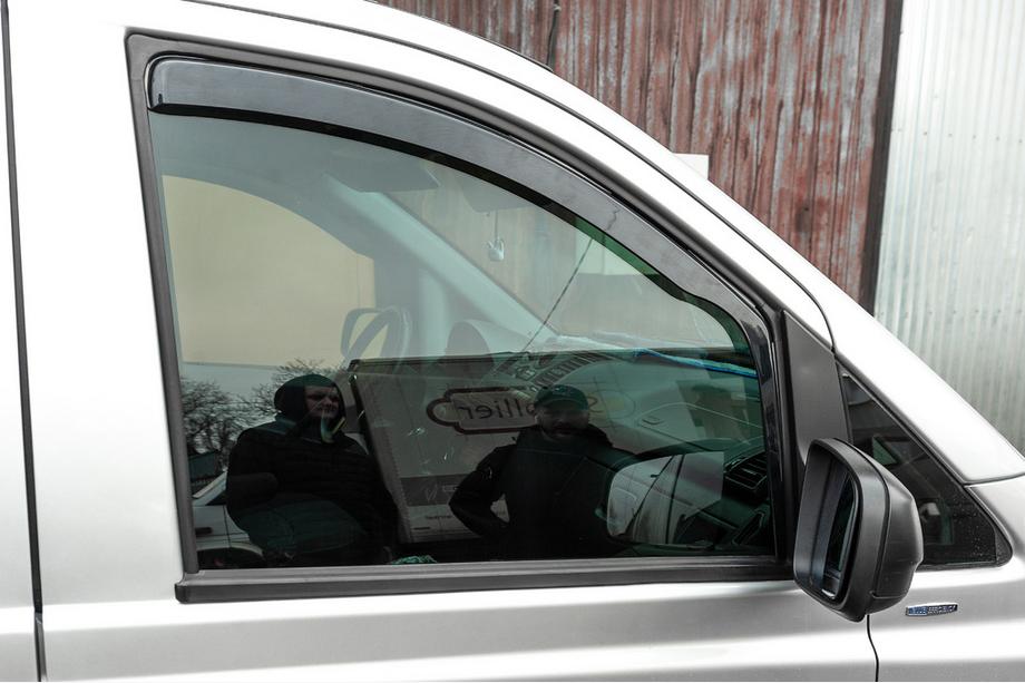 Mercedes Vito W639 2004–2014 Logu vēja deflektori ieliekamie Niken Luxury (2 gab.) Foto 2