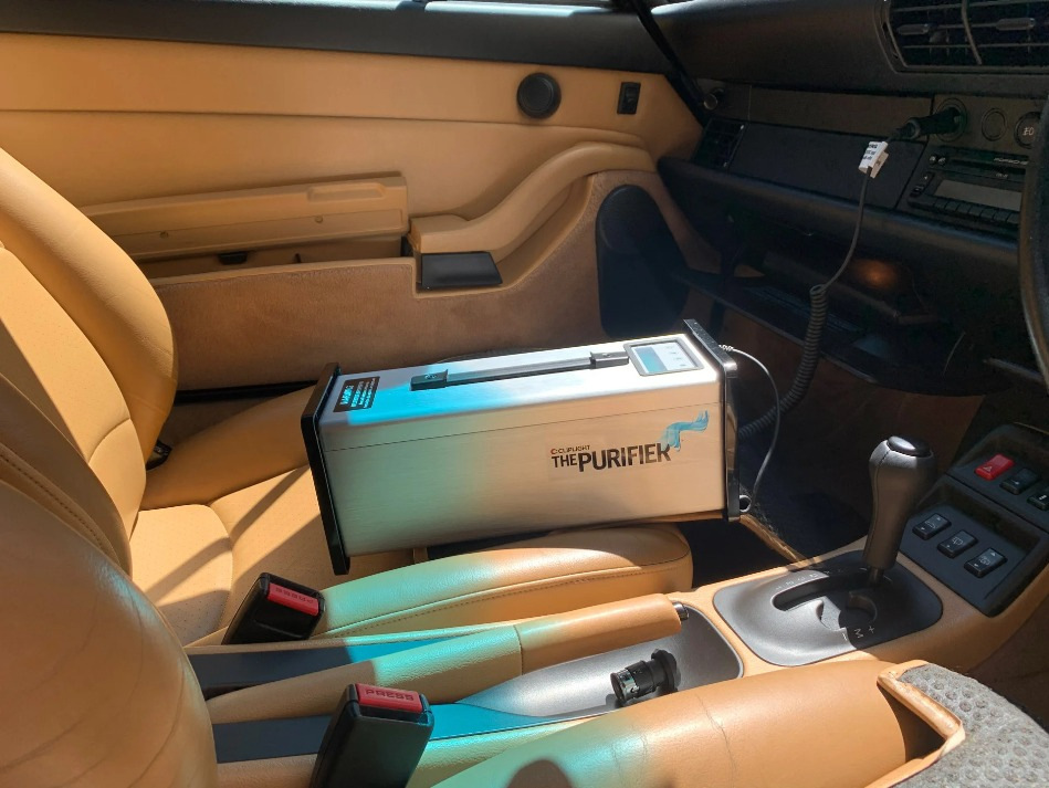 Auto salona ozonēšana: ieguvums vai kaitējums?