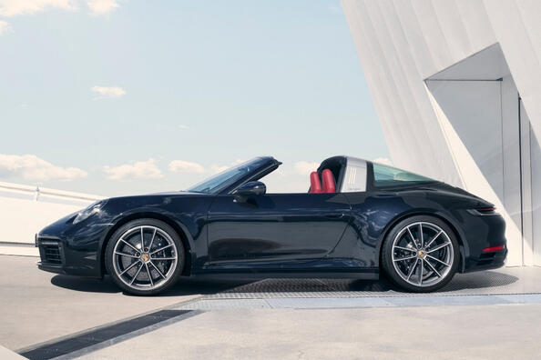 Porsche 911 Targa rodstera apskats