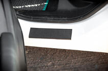 Honda eNP1 2022– ABS sliekšņu uzlikas DDU (4 gab., plastmasa) foto 3