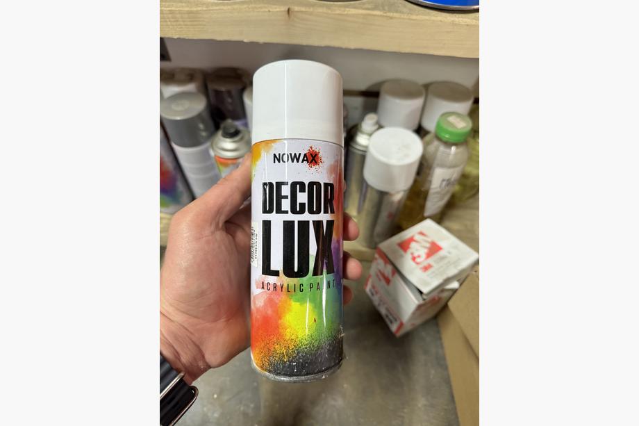 Melna aerosola krāsa 400 ml (Novatex) Image