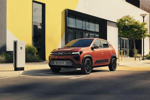 Apskats par kompakto elektrisko krosoveru Dacia Spring