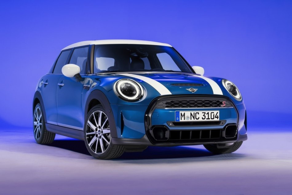 MINI Hatchback 5D: apskats par kompaktā hečbeka 3. paaudzi