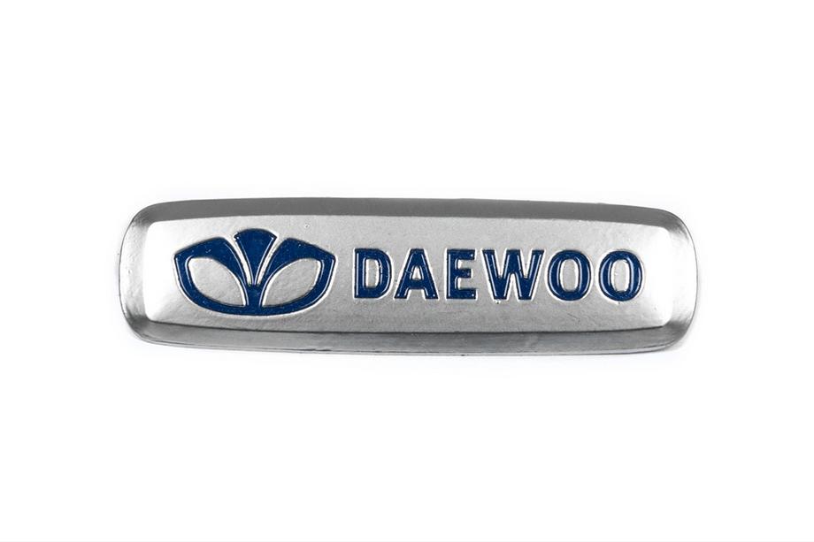 Daewoo Alumīnija emblēma auto paklājiņiem (1 gab.) Foto 1