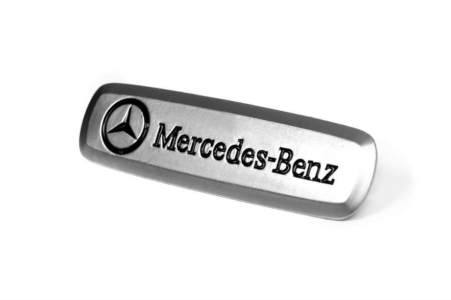 Mercedes-Benz Mercedes alumīnija emblēma paklājiņiem (1 gab.) Foto 2