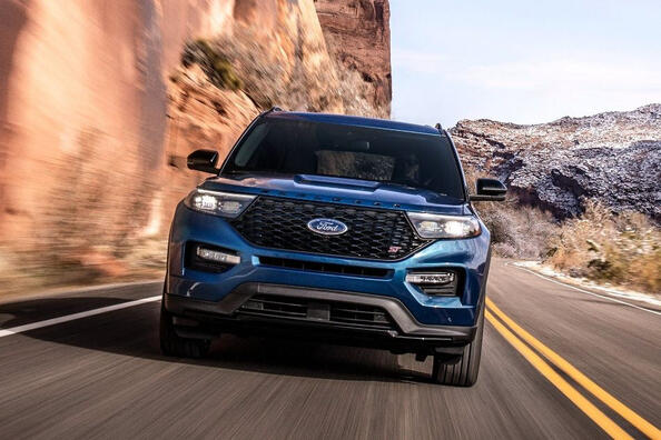 Ford Explorer ST: sportiskā krosovera apskats