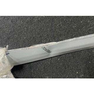 Izpārdošana: Carmos durvju moldingi garajai bāzei (1 durvis) Volkswagen T5 Transporter 2003–2010 foto 3
