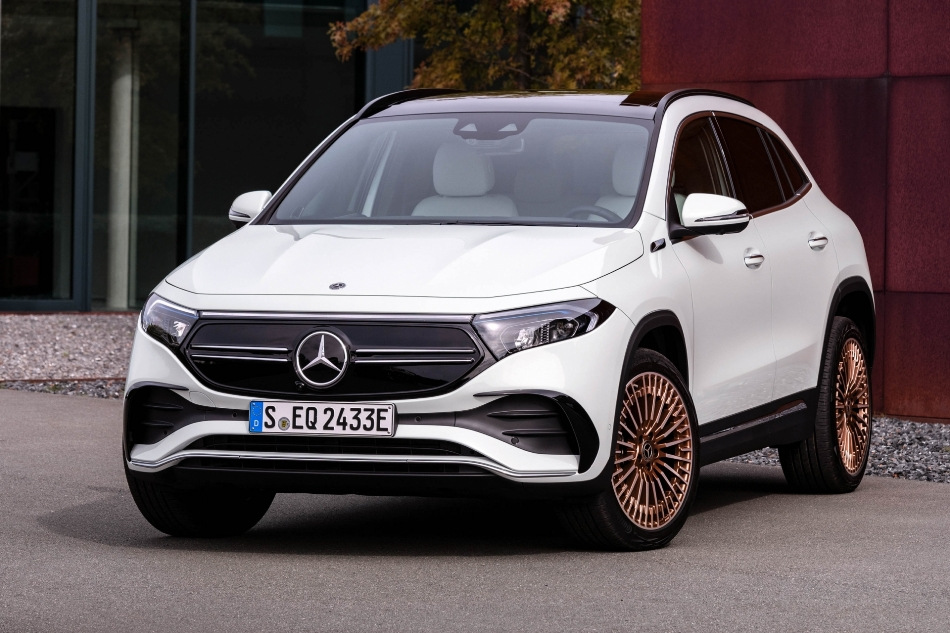 Mercedes-Benz EQA elektriskā krosovera apskats
