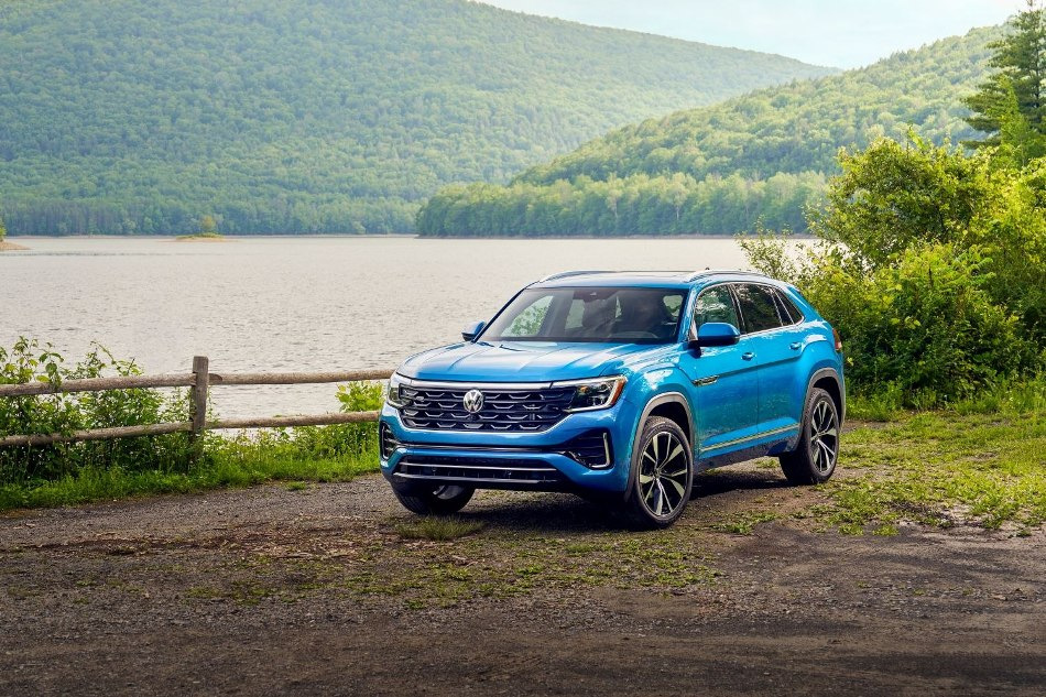 Volkswagen Atlas Cross Sport: atjaunots dizains, jauns dzinējs un uzsvars uz tehnoloģijām