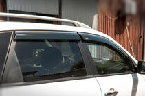 Kia Sorento II XM 2009–2014 Logu vēja deflektori ar hromētu līsti (4 gab., Niken) foto 2