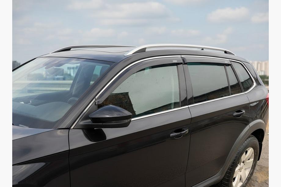 Skoda Kamiq 2019– Logu vēja deflektori ar hromētu līsti (2019-2023, 4 gab., Niken) Image