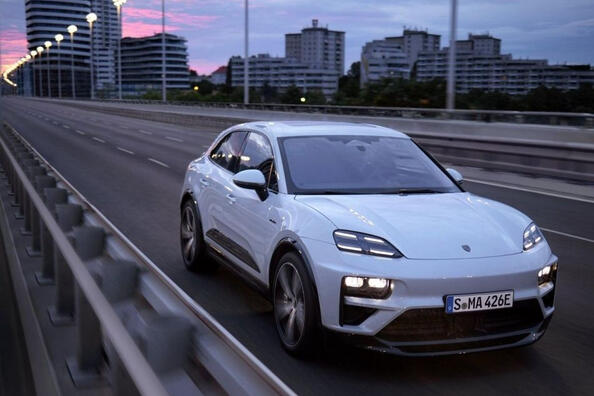 Porsche Macan Electric 2024 otrās paaudzes apskats