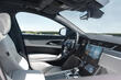 Premium sedans Jaguar XF: greznība detaļās foto 6