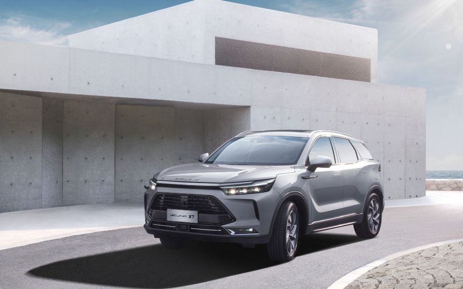 BAIC X7: stilīgs konkurents vidēja izmēra krosoveru segmentā