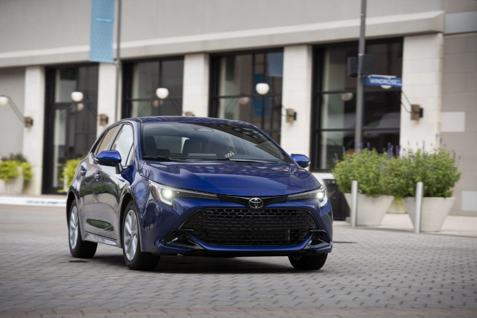 Toyota Corolla Hatchback: populārā hečbeka atjauninājums