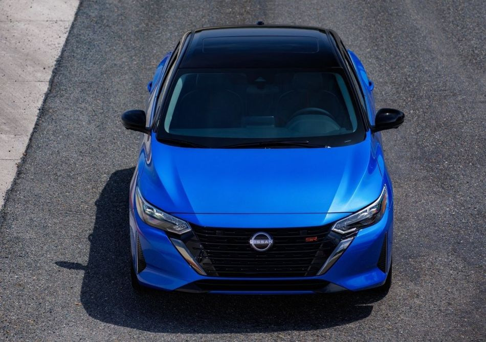 Nissan Sentra 2023: vidējās klases sedans ar atjaunotu dizainu