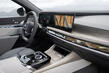 BMW i7: luksusa elektromobilis tehnoloģiju cienītājiem foto 6