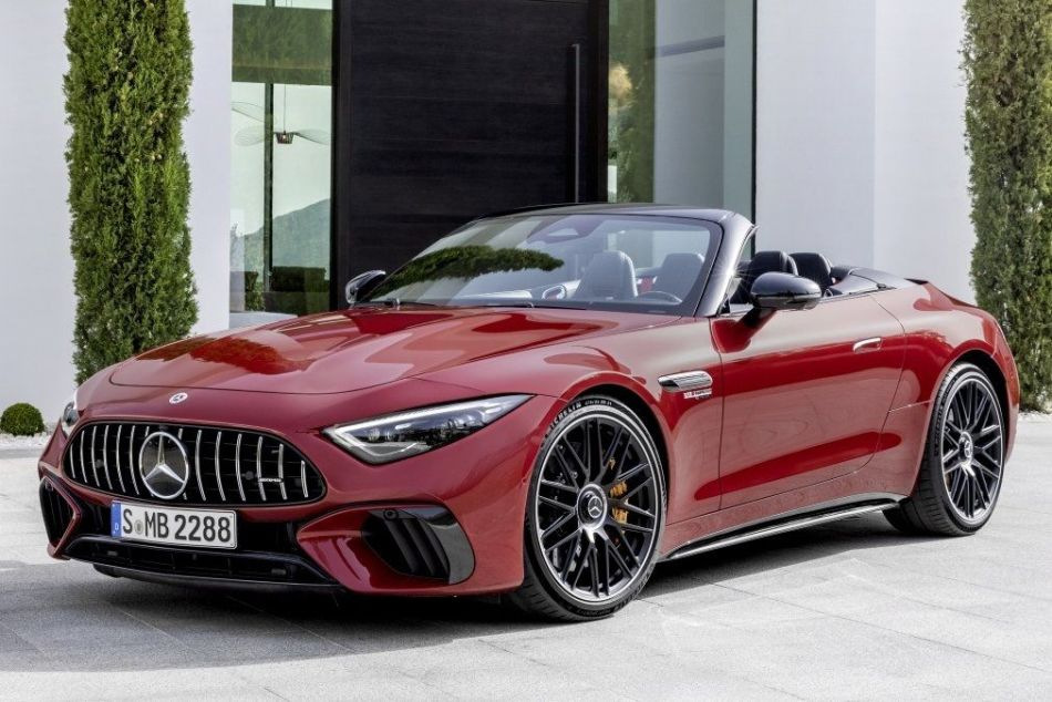 Apskats: jaunās paaudzes divdurvju Mercedes SL-Class