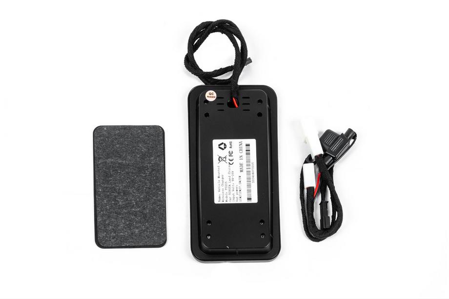 Toyota Land Cruiser 200 2007–2021 Bezvadu telefona uzlādes komplekts (2007-2015) Foto 7
