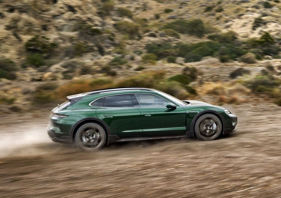Porsche Taycan Cross Turismo 2024: atjaunināts elektriskais universālis
