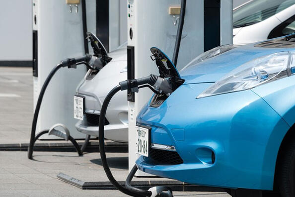 Kā izvēlēties jaunu elektroauto?