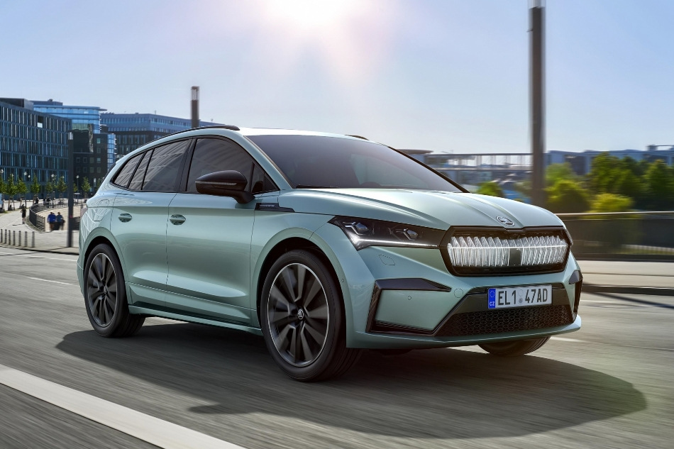 Skoda Enyaq iV: čehu elektro krosovers iekaro ceļus