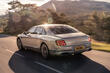 Bentley Flying Spur: luksusa sedans, kas apvieno tradīcijas un tehnoloģijas foto 4