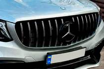 Mercedes GLC X253 2015–2022 Priekšējā emblēma zem stikla, melna apmale a0008880111 foto 2