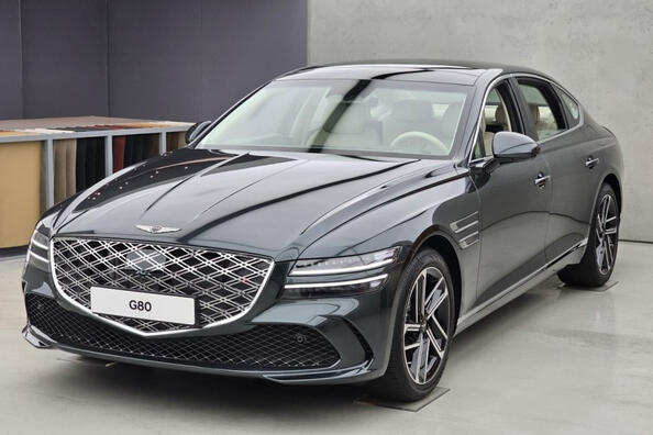 Genesis G80 2023 apskats: atjaunināts Korejas premium sedans kļūst vēl spilgtāks Foto 4
