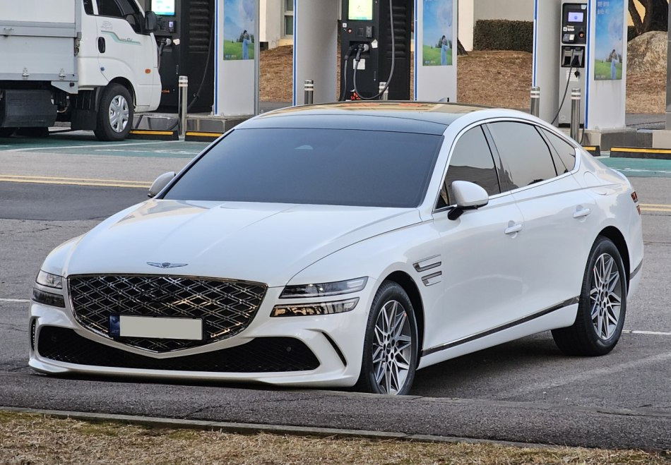 Genesis G80 2023 apskats: atjaunināts Korejas premium sedans kļūst vēl spilgtāks
