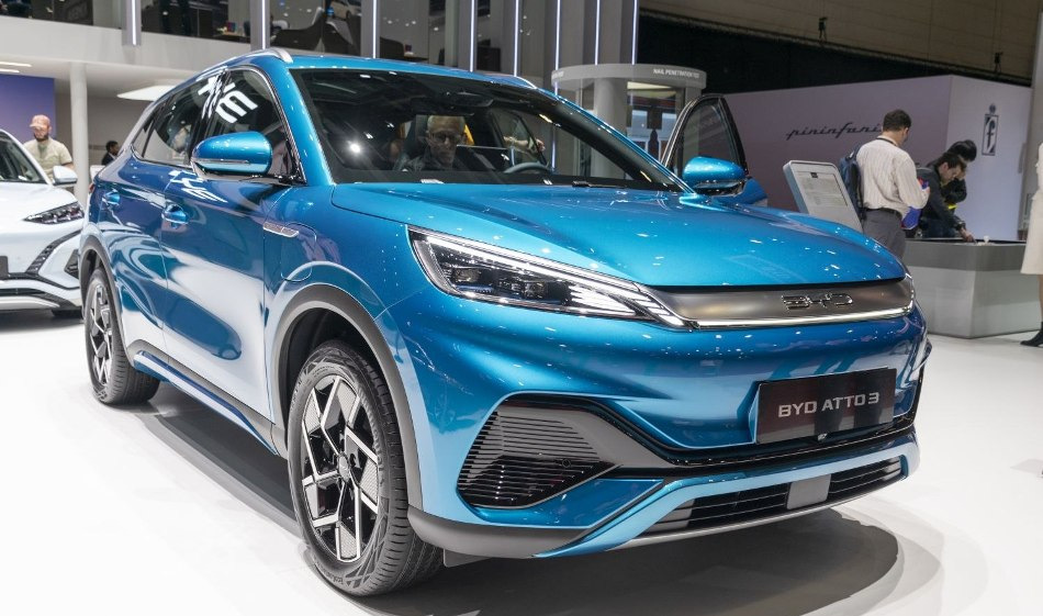 BYD Atto 3: ķīniešu elektriskā krosovera apskats ar raksturu