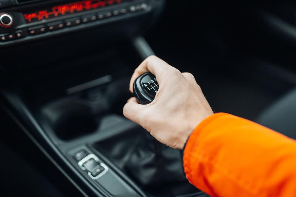 Kādu pārnesumkārbu izvēlēties, pērkot auto?