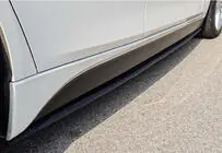BMW 5. sērija F10/F11 2010–2016 DPT V-1 sliekšņu uzlikas (M-Sport/M5 sliekšņiem, melns spīdīgs) foto 4