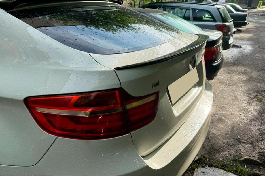 BMW X6 E71 2008–2014 DPT spoileris (spīdīgi melns) Image