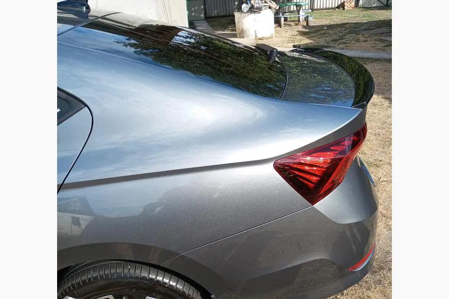 Skoda Octavia IV A8 2020– DPT spoileris (spīdīgi melns) Foto 6