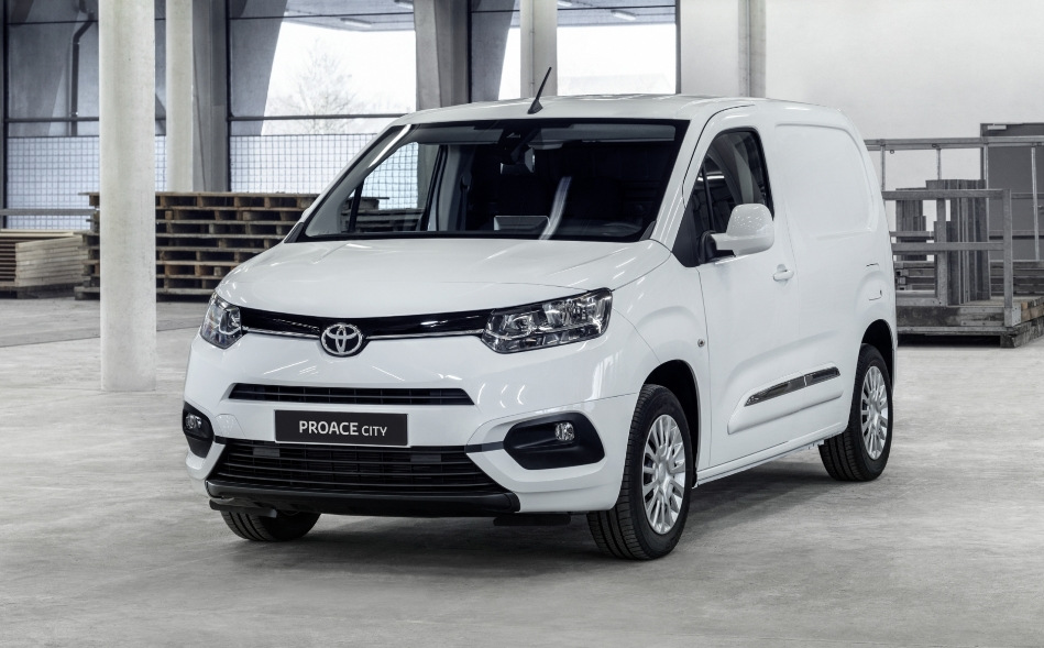 Apskats: kompaktais furgons Toyota Proace City Van