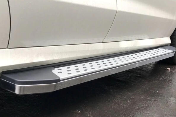 Kāpēc automašīnai vajadzīgi sānu sliekšņi?