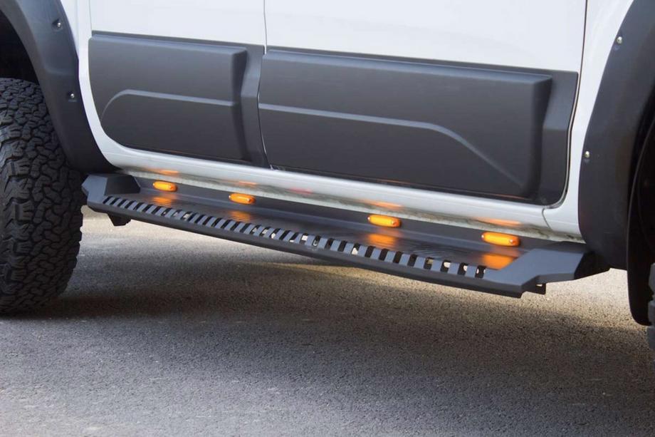 Mitsubishi L200 2015–2024 Dakar V1 sānu kāpšļi ar LED (2019+, 2 gab., metāls) Foto 4