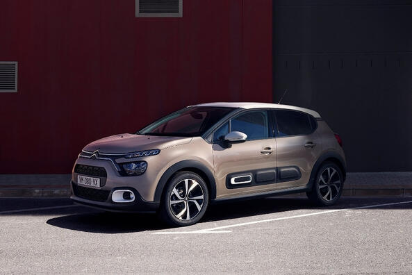 Atjauninātā pilsētas hečbeka Citroen C3 apskats