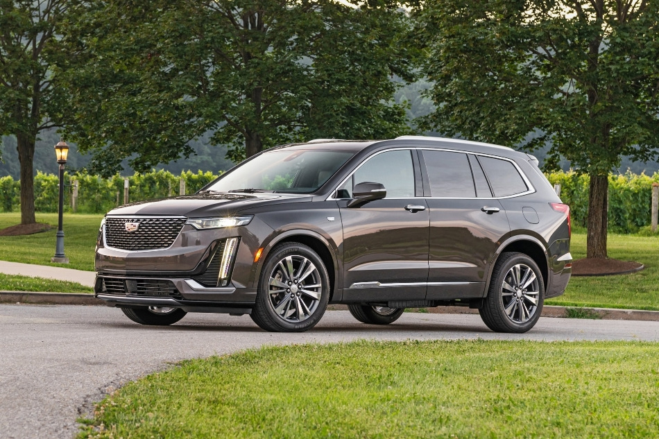 Apskats: luksusa vidēja izmēra krosovers Cadillac XT6