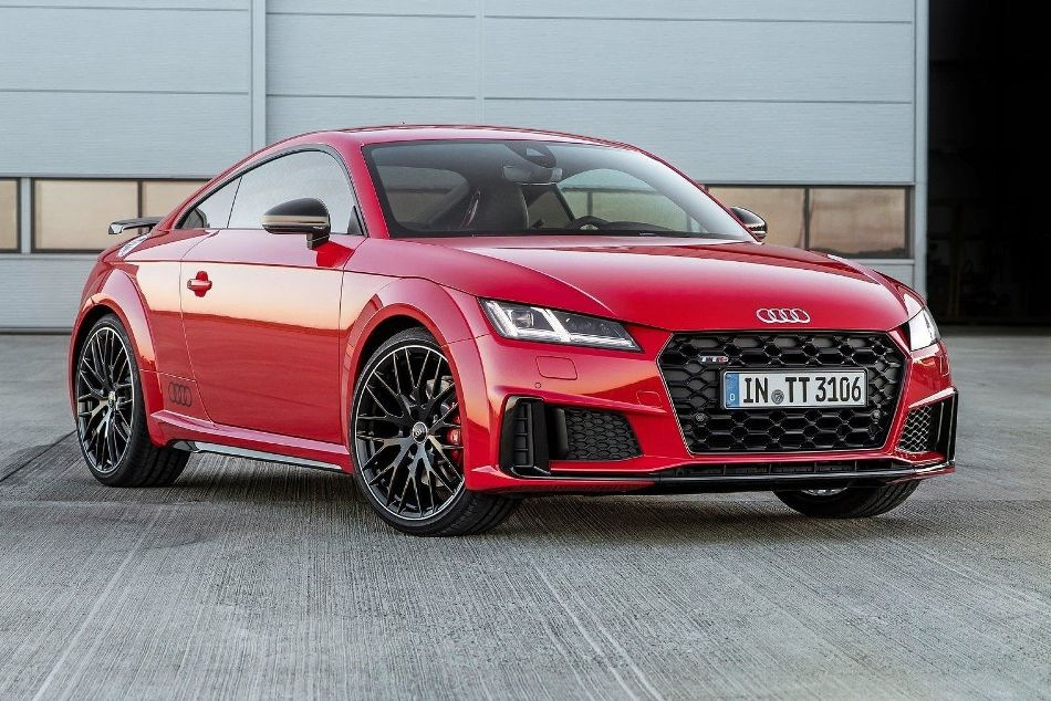 Audi TTS Coupe: sportisks raksturs elegantā kupejā